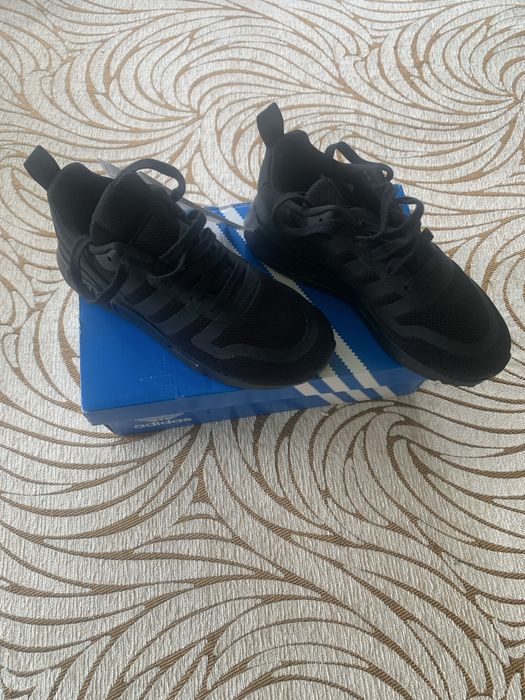 Adidasi-Sneakersi ADIDAS ORIGINALS - NOI - Marime 31-1/2 - 195 cm