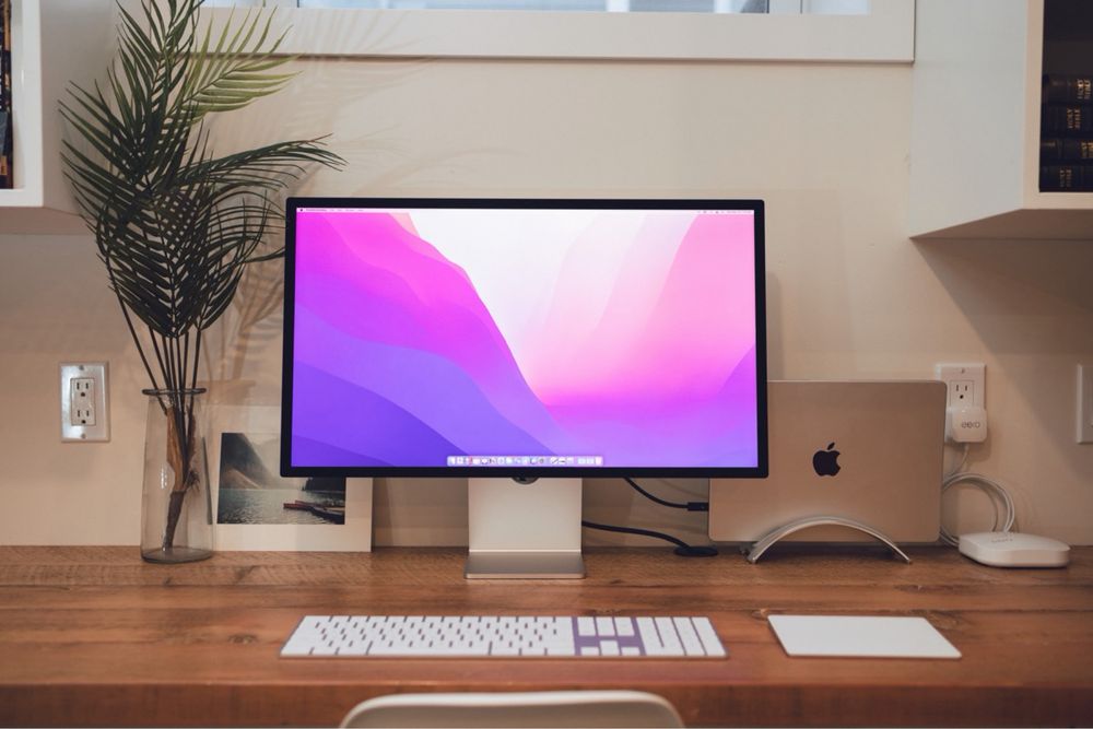 Apple Studio Display монитор