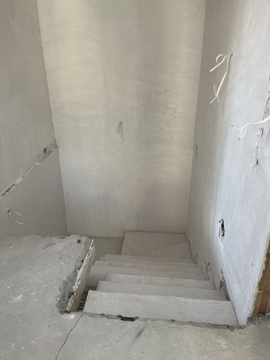 Продава се Къща в Варна, Базар Левски - 250 кв.м за 1400 €/кв.м - Снимка #15