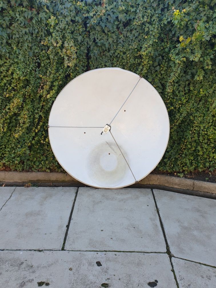 Antenă satelit aluminiu