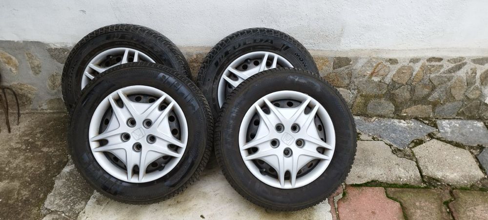 Железни джанти със зимни гуми 195/65/15 5х114.3mm за Honda