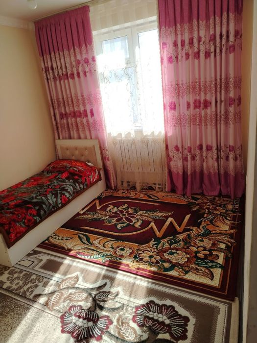 2 хонали уй сотилади . Бўстон шахрида