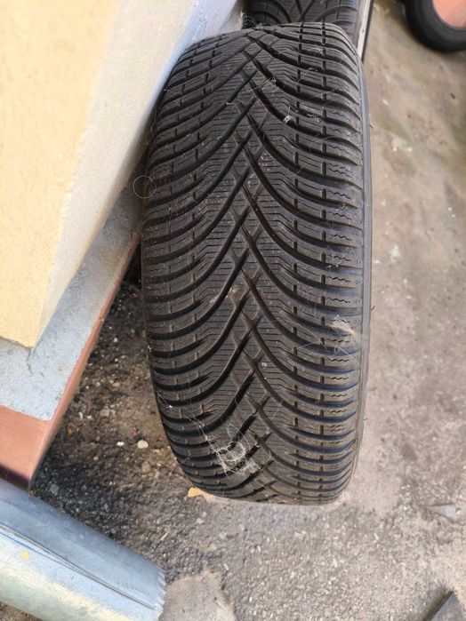 Vând jante Ford Focus MK2 cu anvelope iarnă și 4 anvelope vară f. bune