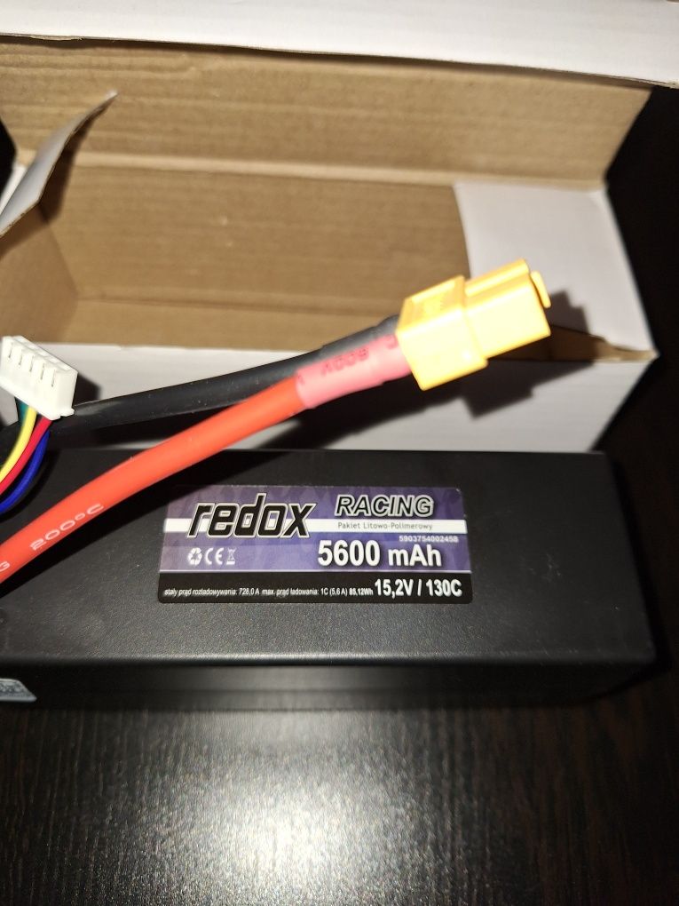 Vand acumulator Lipo 4s 5600 mah 130 c