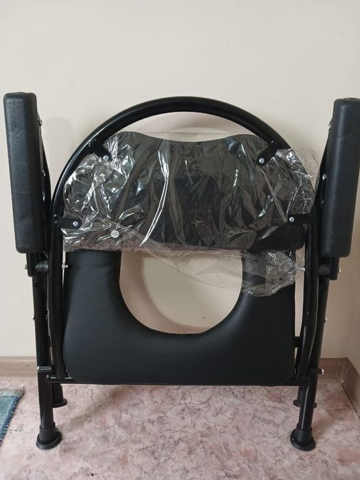 Кресло-туалет совершенно новый и не использовали!