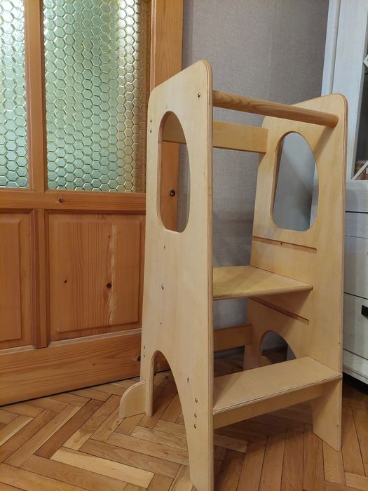 Монтесори обучителна кула