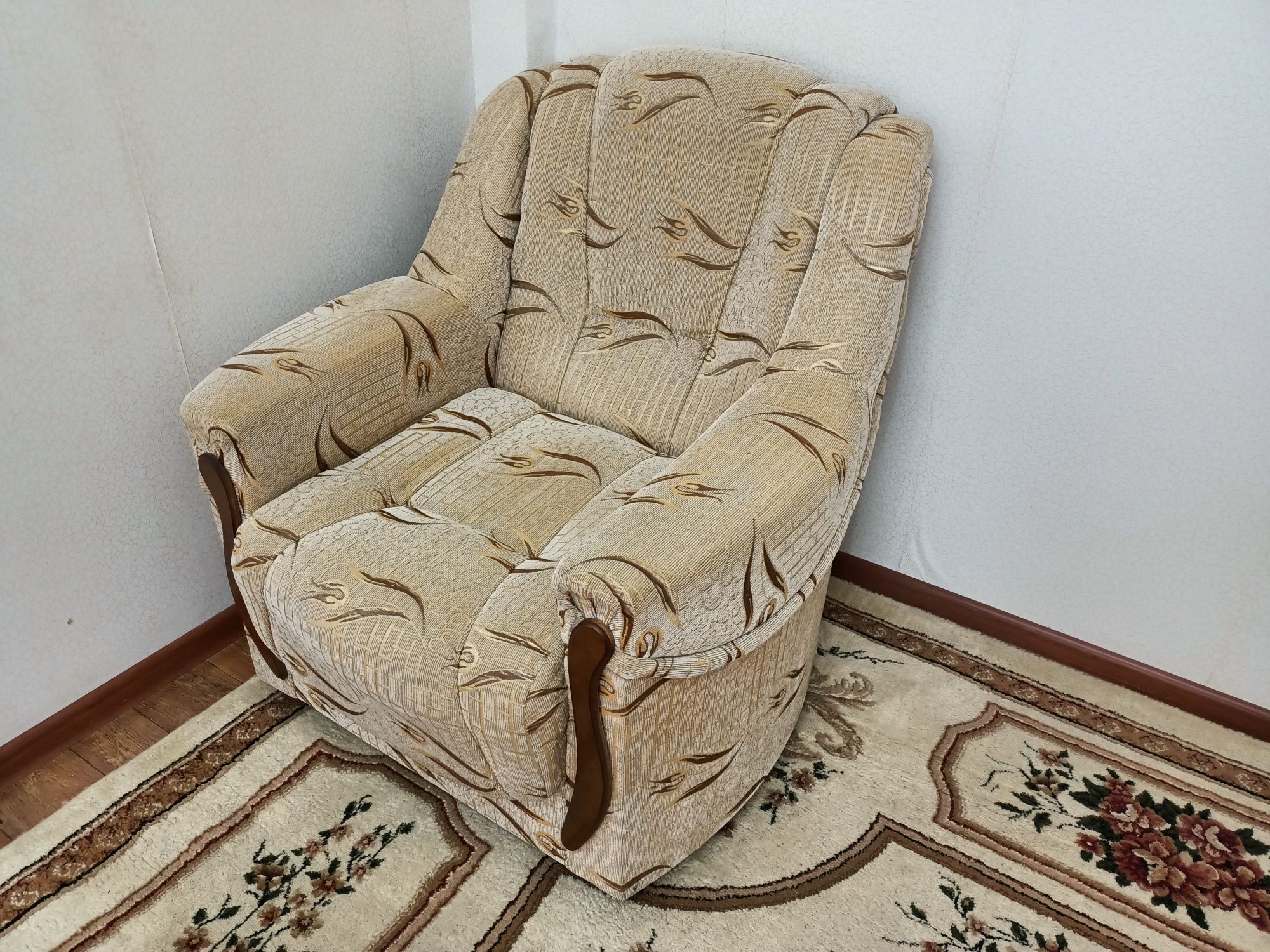 Продам диван кресло