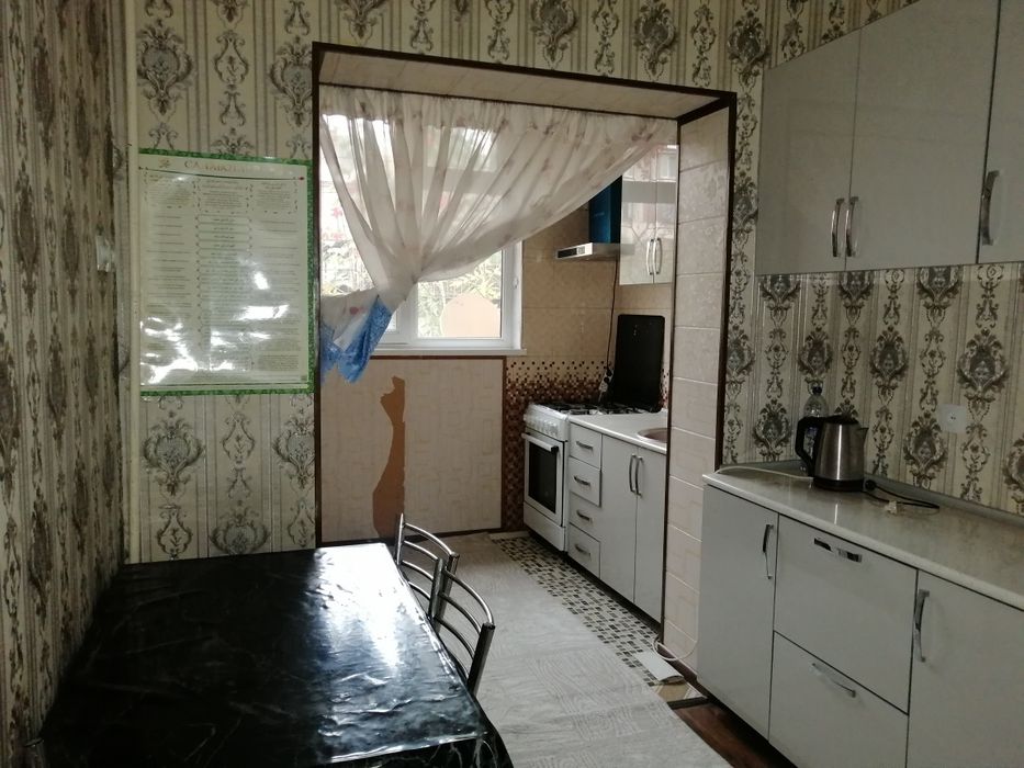 2 xona 1 etaj sotiladi srochni