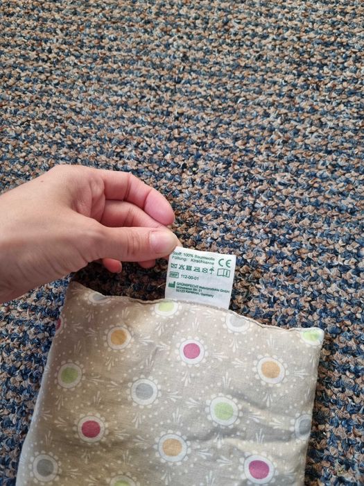 Pernuta termica anticolici cu samburi de cirese