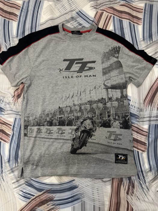 3 чисто нови тениски