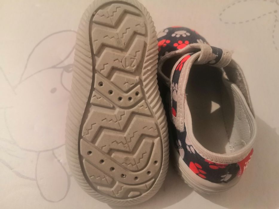 Колев и Колев обувки 21 рр и Чико 19рр