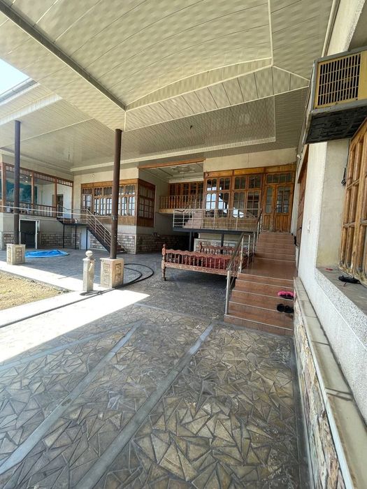 Сотилади Ховли Занги Ота 8 сотих 10хона..150.000$