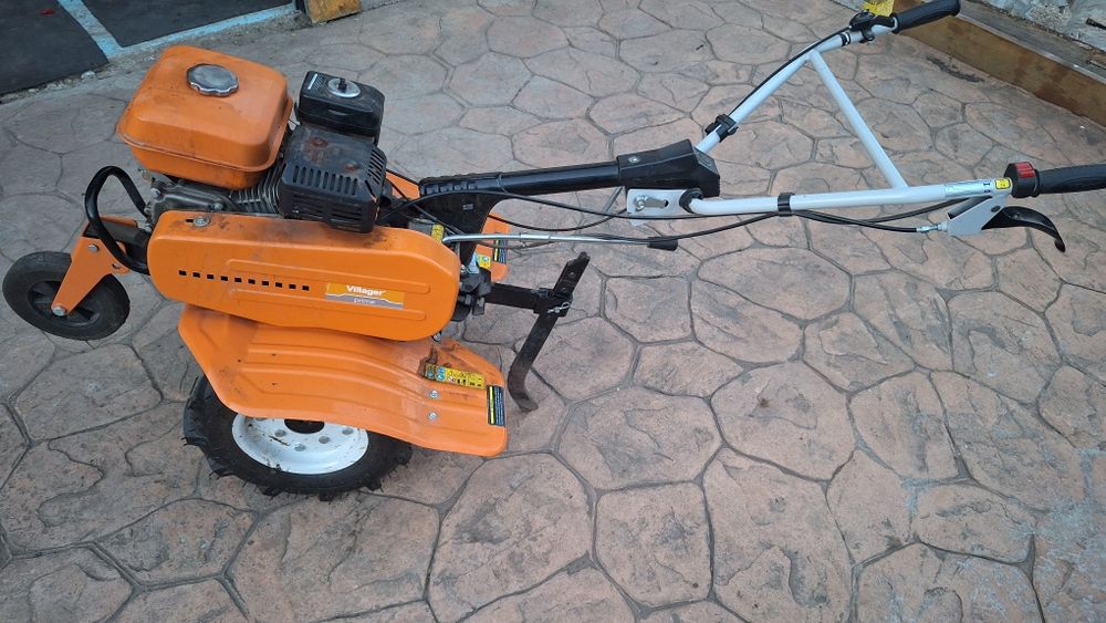 De vânzare motosapa Villager,