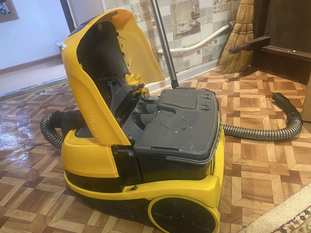 Срочно продам пылесос