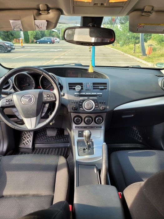 Mazda 3  Exclusive benzina/ cutie automată
