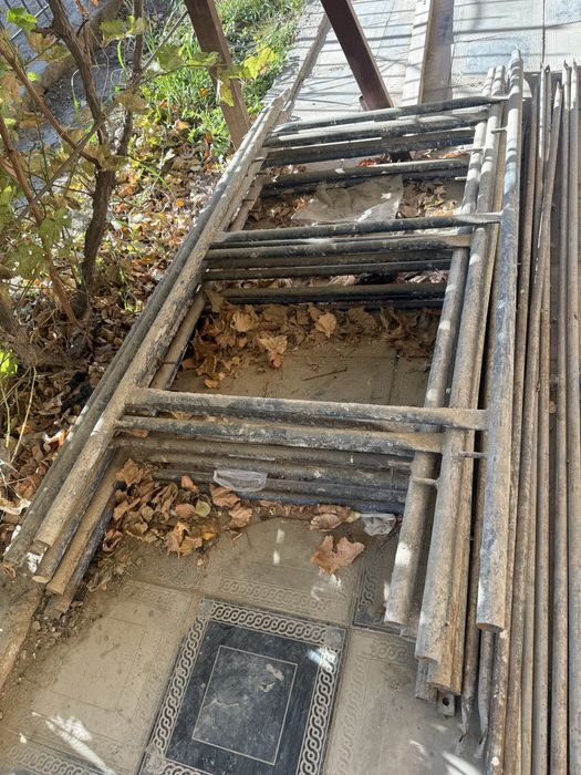 Lesa satiladi 25 para bar