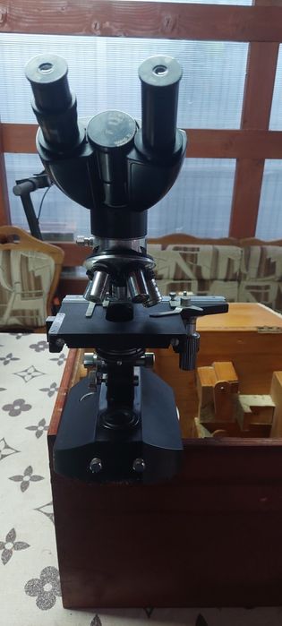 Microscop ior profesional