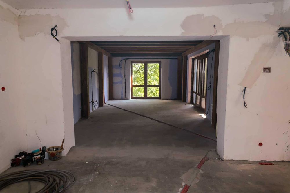 Casa cu etaj de vanzare in Osoi, Comarna
