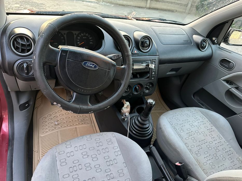 Vand Ford Fiesta 2002