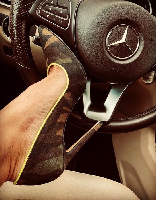 Vând stoc 30 perechi pantofi și sandale cu toc Identità, Made in Italy