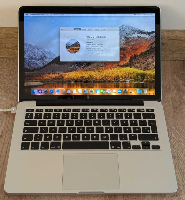 Macbook Pro Retina ecran 13" DEFECT pt piese, 8 GB RAM, SSD 120 GB