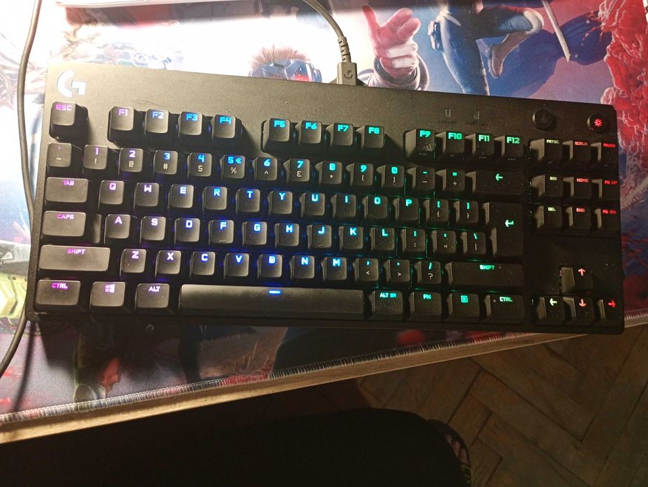 Logitech G pro клавиатура