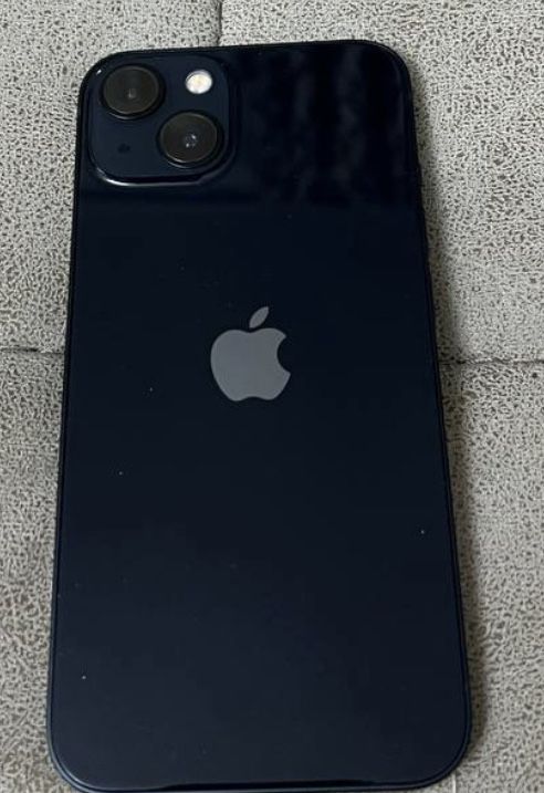 IPhone 13 с гарантией