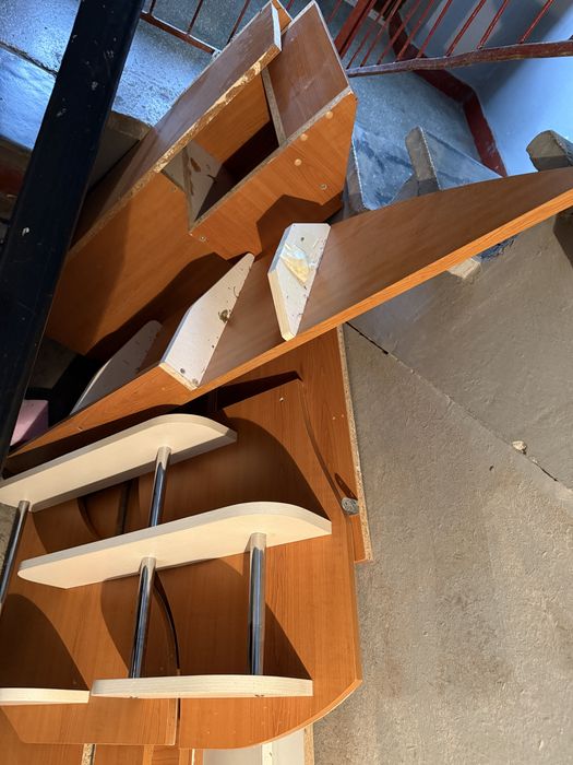 Vand mobila de bucatarie