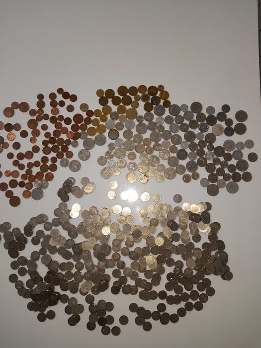 Vand Monede Bagnote din diferite tari