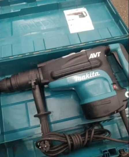 Перфоратор Makita HR 5211 C