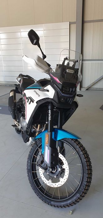Motocicleta CFMOTO 450MT '25