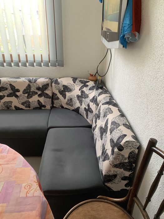 Диван чисто нов