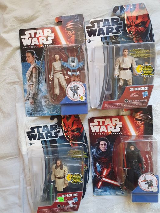 Фигури на междузвздни войни star wars биещи и светещи