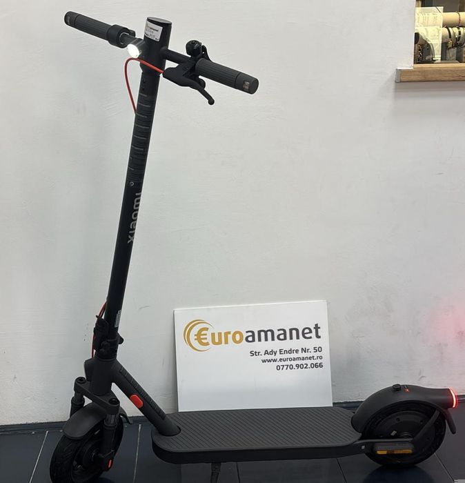 Trotineta electrica Xiaomi Electric Scooter Elite, putere motor -A-
