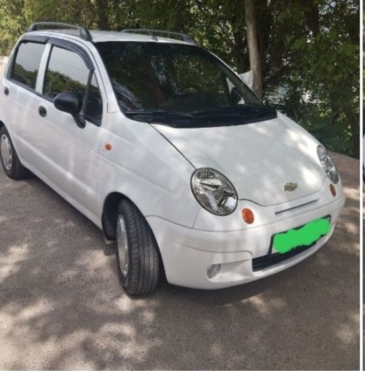 Matiz mashina sotiladi
