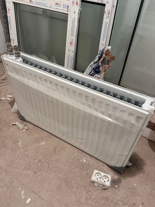 Продам панельную батарею