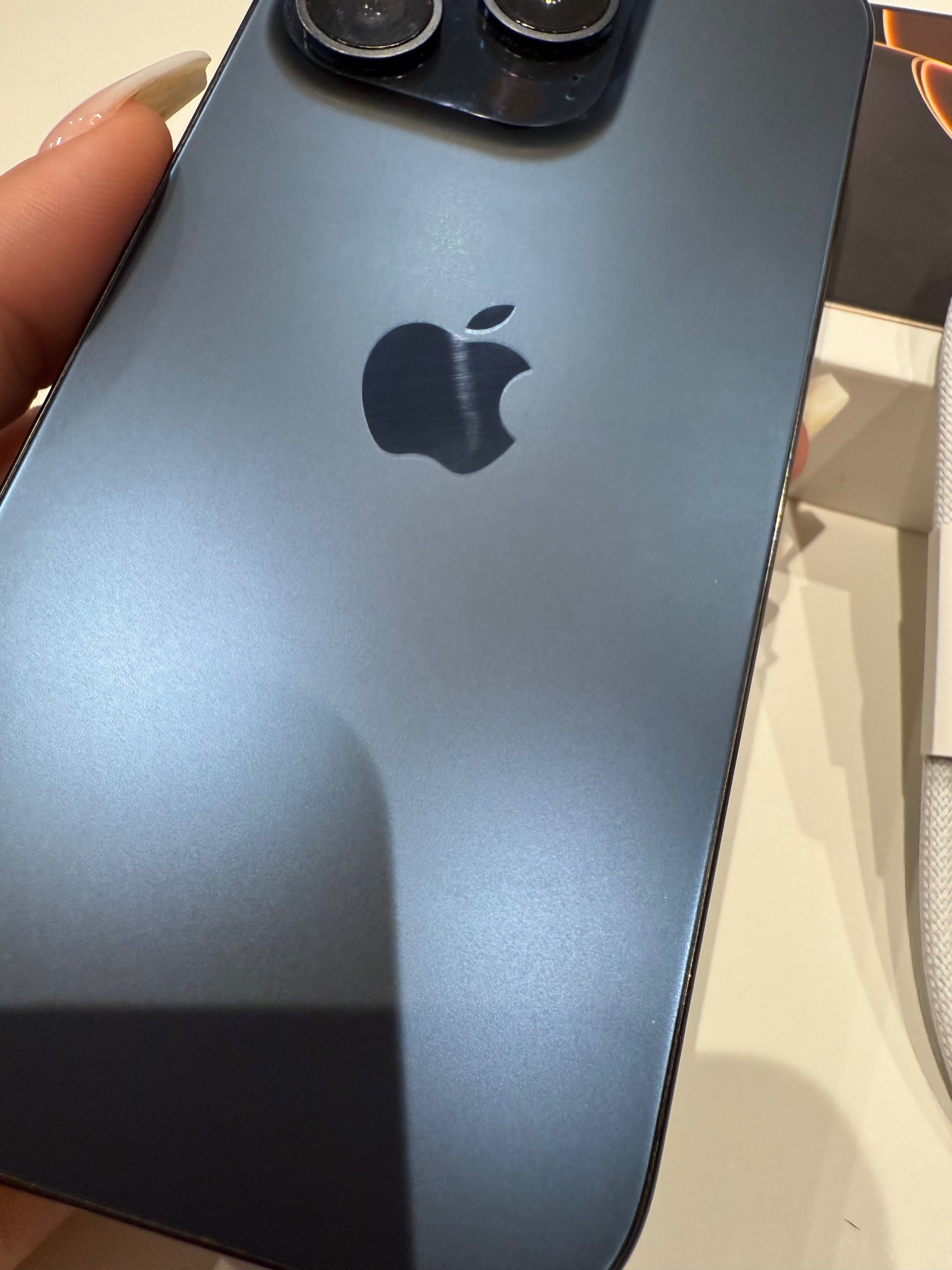 Iphone 15 pro отлично състояние