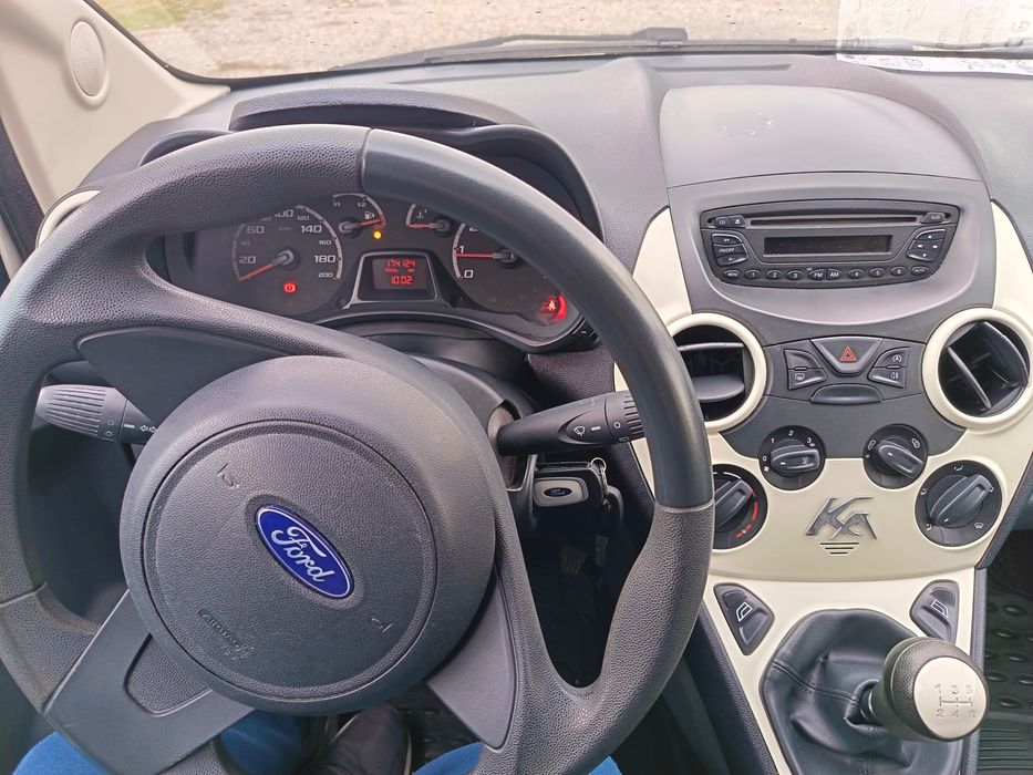 Vând Ford KA 1,3i euro 5
