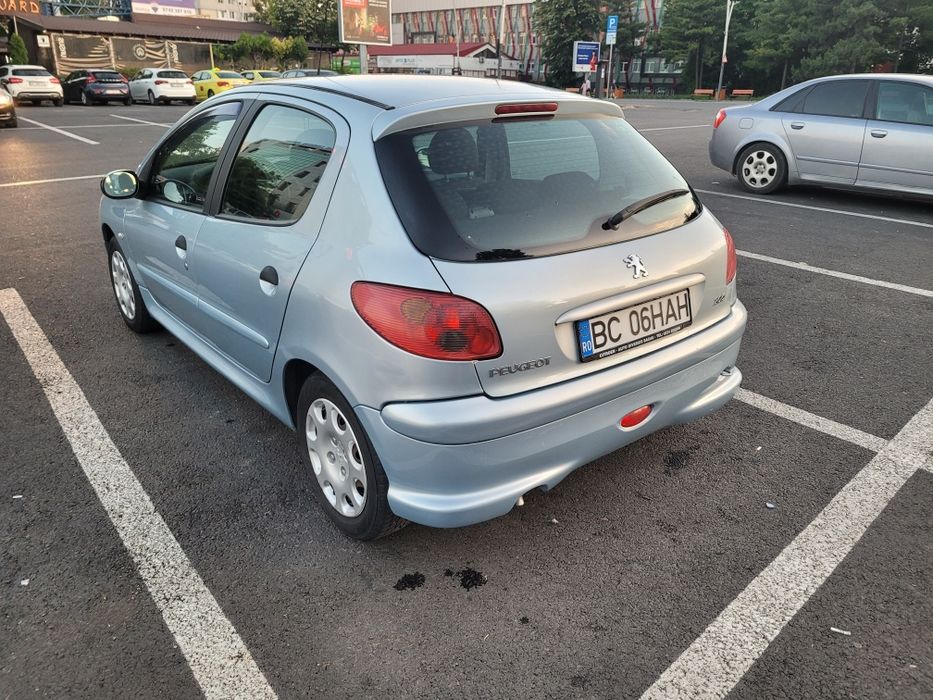 Vând Peugeot 206
