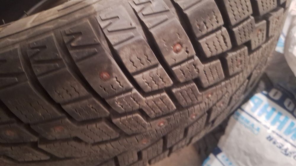 Зимняя резина 215/60 R17