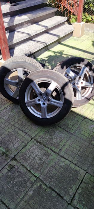 Гуми 205/55/16                         .