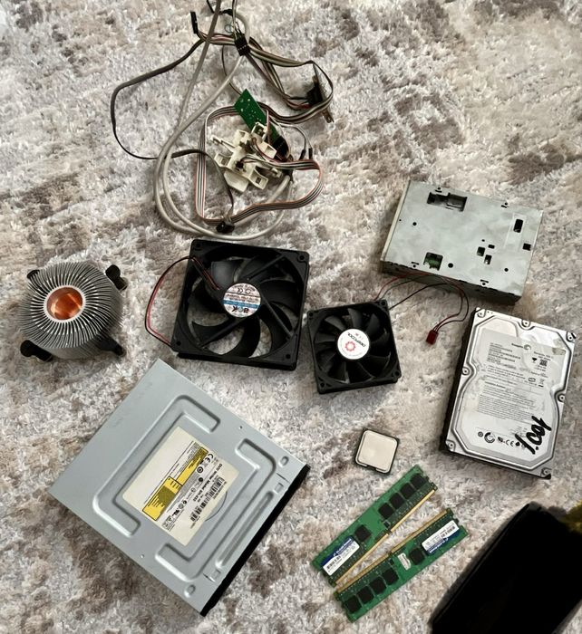 Отдам старые комплектующие