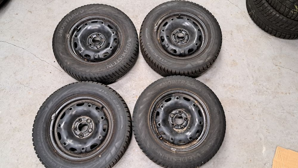 Jante tabla 14 inch 5x100 Skoda Fabia VW Polo Ibiza cu 175 70 14 iarna