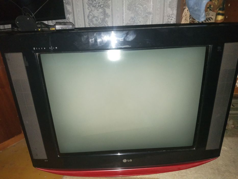 Телевизор рабочий