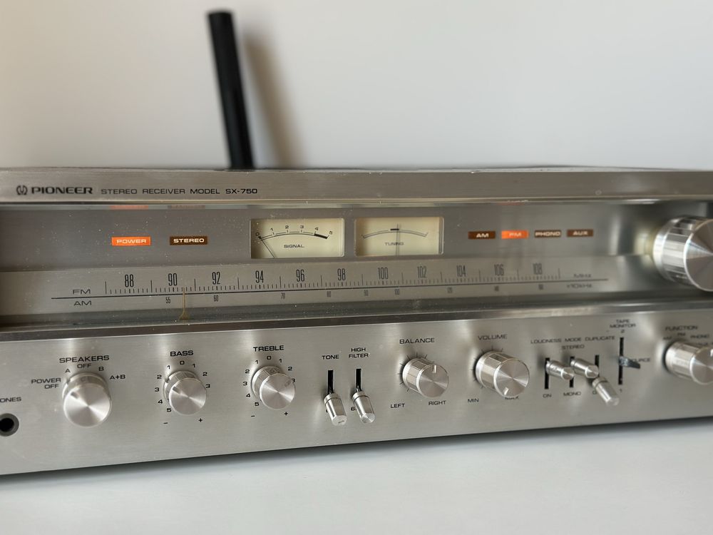 Amplificator Vintage Tuner Pioneer SX 750 Vintage HiFi Audio Lemn