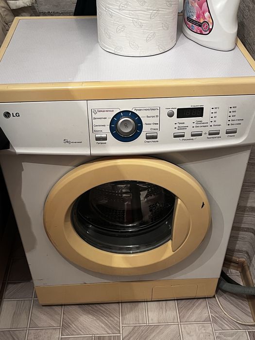 Продам машинку стиральную LG