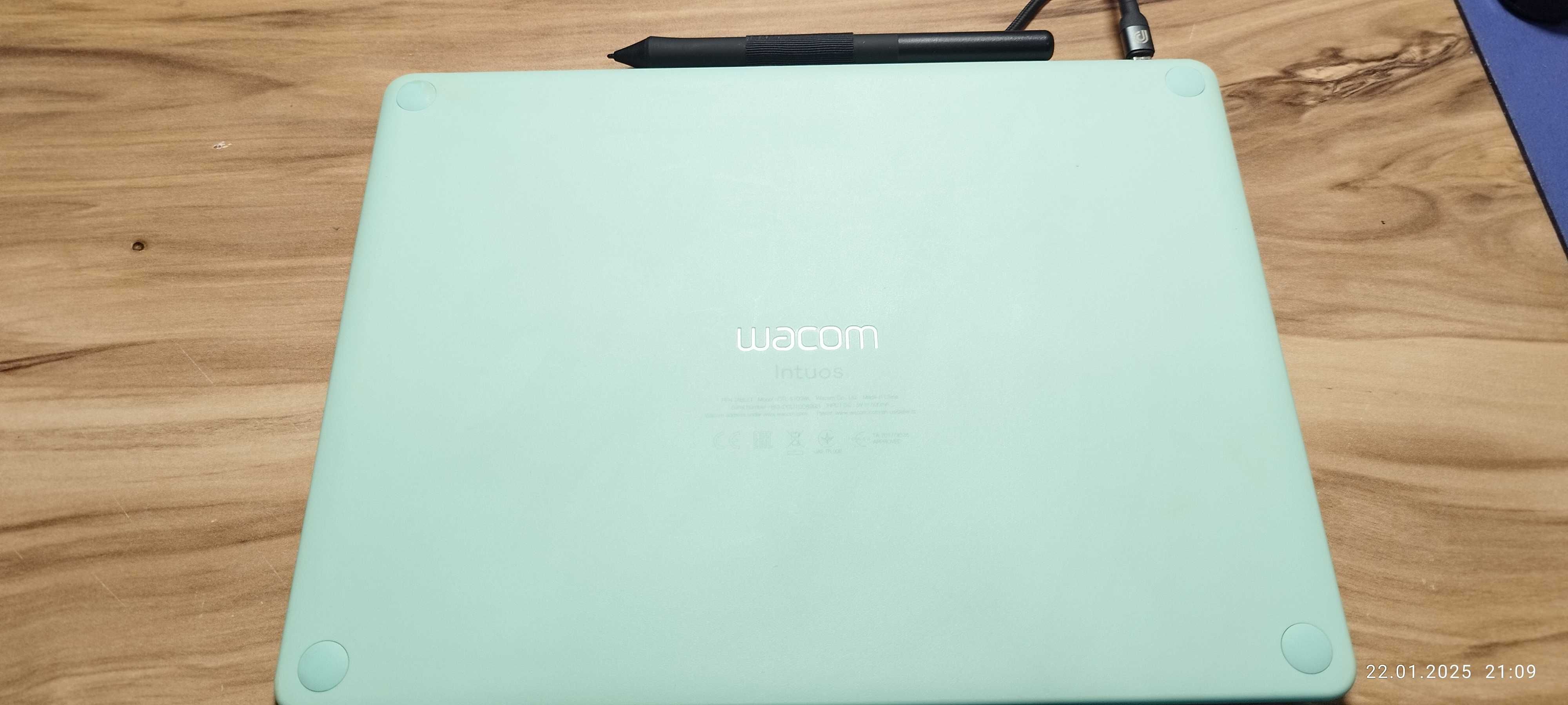 Продавам таблет Wacom Intuos M (CTL-6100WL)