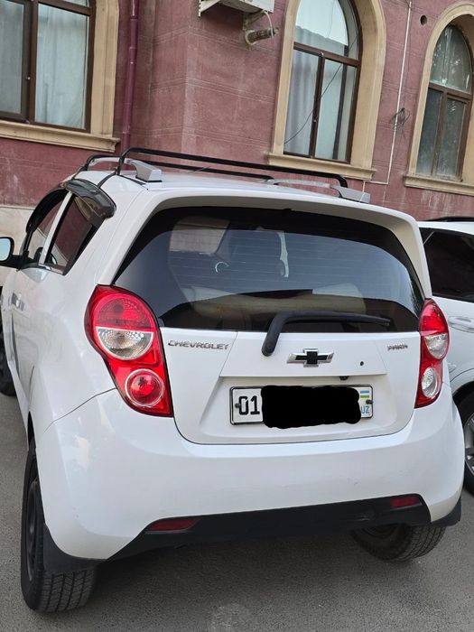 Продам Спарк 1 матор 2 позиция