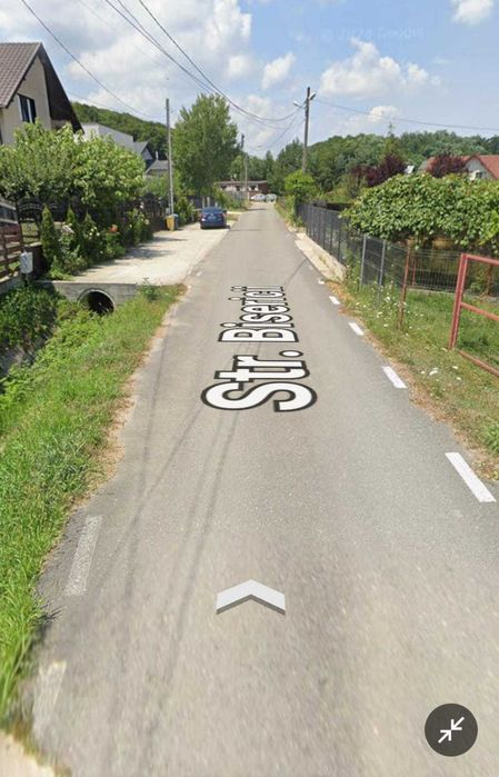 ULTIMA PARCELA SITUATĂ ÎNTRE CASE, 472mp, cu utilități,Bascov,Stejaret