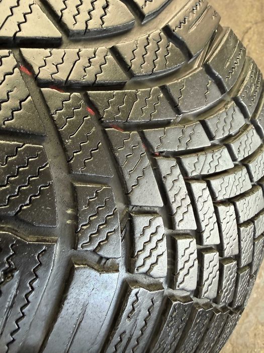 2x Anvelope Iarna 225/55 R17 runflat - Bridgestone Blizzak LM005 Drive